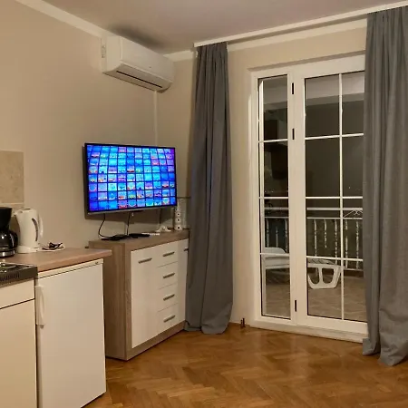 Adria Гостевой дом