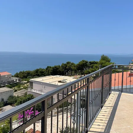 Adria Guest house