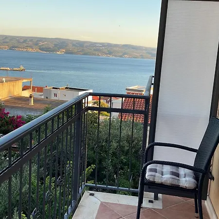 Adria Guest house *